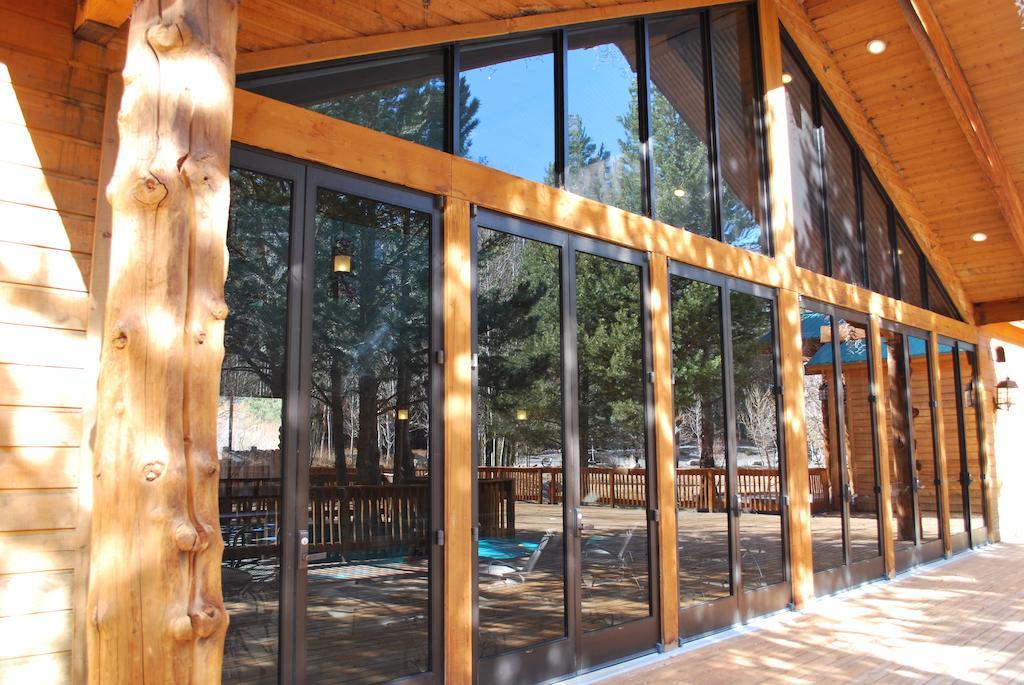 Double Eagle Resort And Spa June Lake Exterior photo