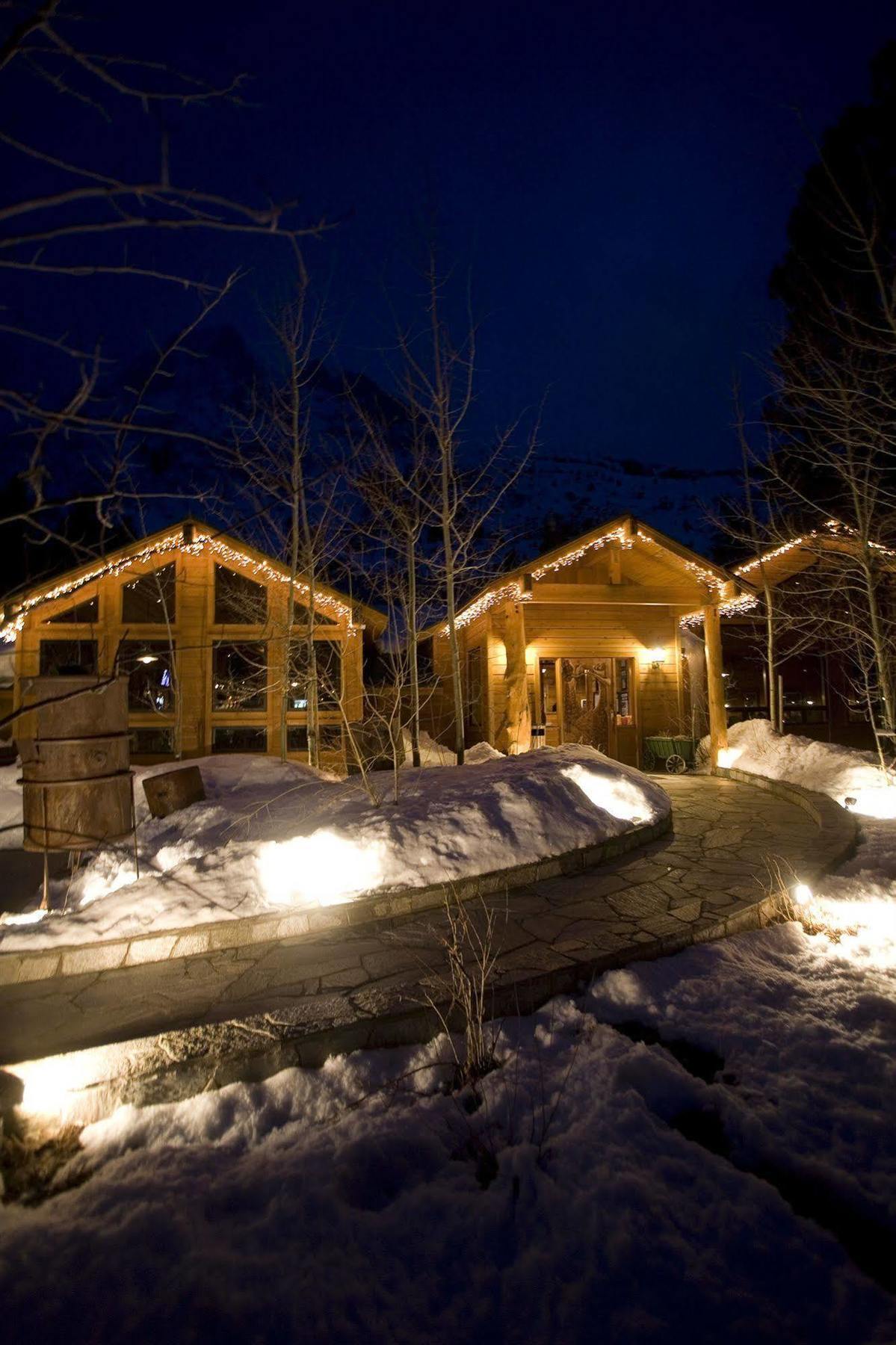 Double Eagle Resort And Spa June Lake Exterior photo