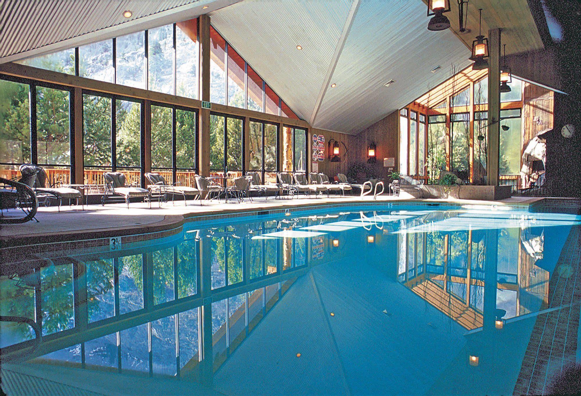 Double Eagle Resort And Spa June Lake Exterior photo